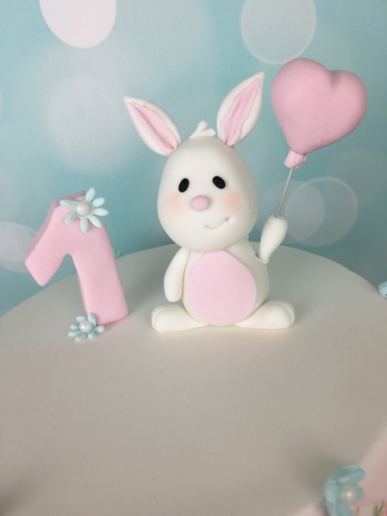 cute bunny cake